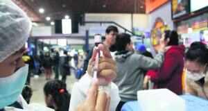 CARNET DE VACUNACIÓN SERÁ REQUISITO PARA EL RETORNO A CLASES ANTE BROTE DE SARAMPIÓN EN BOLIVIA