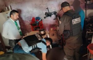 APREHENDEN A PRESUNTO PEDÓFILO EN SANTA CRUZ CON MÁS DE 6.000 ARCHIVOS DE ABUSO SEXUAL INFANTIL; FISCALÍA LO CATALOGA COMO EL CASO MÁS GRAVE EN BOLIVIA