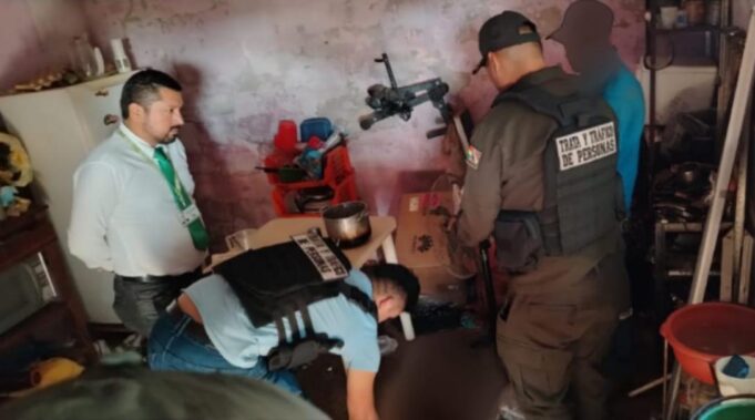 APREHENDEN A PRESUNTO PEDÓFILO EN SANTA CRUZ CON MÁS DE 6.000 ARCHIVOS DE ABUSO SEXUAL INFANTIL; FISCALÍA LO CATALOGA COMO EL CASO MÁS GRAVE EN BOLIVIA