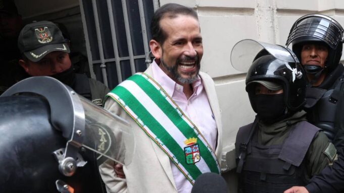 LUIS FERNANDO CAMACHO ENFRENTA REVISIÓN DE SUS DETENCIONES PREVENTIVAS