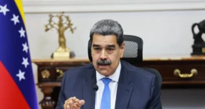 EE.UU. OFRECE $50 MILLONES POR MADURO, QUIEN RESPONDE DENUNCIANDO UNA “CONSPIRACIÓN FASCISTA”