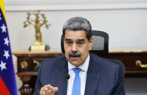 EE.UU. OFRECE $50 MILLONES POR MADURO, QUIEN RESPONDE DENUNCIANDO UNA “CONSPIRACIÓN FASCISTA”