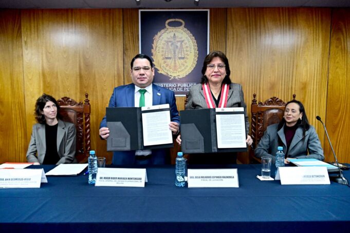 FISCALES GENERALES DE BOLIVIA Y PERÚ FORTALECEN LUCHA CONTRA EL CRIMEN ORGANIZADO TRANSNACIONAL MEDIANTE ACUERDO DE COOPERACIÓN INTERINSTITUCIONAL