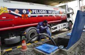 FISCALÍA INVESTIGA PRESUNTO SOBREPRECIO EN IMPORTACIÓN DE COMBUSTIBLES QUE INVOLUCRA A ALTOS FUNCIONARIOS DE YPFB