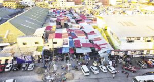 MUNICIPIO DE SANTA CRUZ DENUNCIA INTROMISIÓN JUDICIAL EN EL CASO DEL MERCADO MUTUALISTA Y ANUNCIA ACCIONES LEGALES