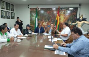 COMITÉ PRO SANTA CRUZ EXIGE AL GOBIERNO CENTRAL PAGO DE BS 29 MILLONES PARA LEVANTAR PARO DE SALUD