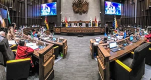 SENADO ANALIZARÁ PROYECTO DE LEY QUE PROPONE CESAR A VOCALES DEL TSE Y PRORROGAR EL MANDATO 2020–2025