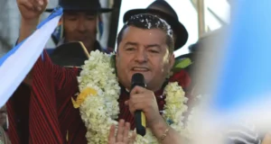 JHONNY FERNÁNDEZ ANUNCIA QUE UCS APELARÁ LA PÉRDIDA DE PERSONERÍA JURÍDICA PARA PARTICIPAR EN LAS SUBNACIONALES