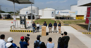 BS. 13,99 EL LITRO DE DIÉSEL SIN SUVBENCION EN SURTIDOR DE IMPORTACIÓN PRIVADA INAUGURADO EN SANTA CRUZ