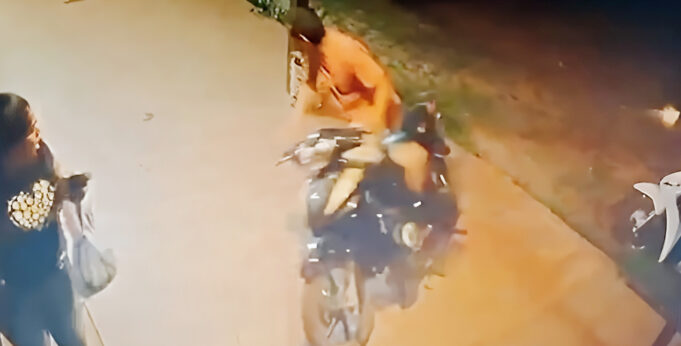 VIDEO: ASESINATO DE ABOGADO EN GUAYARAMERIN CAPTADO POR CÁMARA DE SEGURIDAD