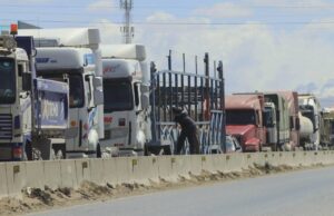 CHOFERES EXIGEN AL GOBIERNO GARANTIZAR COMBUSTIBLE HASTA DICIEMBRE Y ALERTAN SOBRE EL DESABASTECIMIENTO