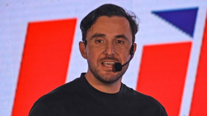 JUAN PABLO VELASCO IRONIZA Y RETA A EDMÁN LARA A FIRMAR EL ACUERDO DE NO AGRESIÓN