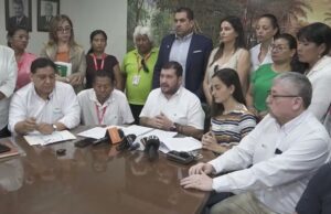 PACIENTES RENALES Y AUTORIDADES CRUCEÑAS PRESENTAN ACCIÓN DE LIBERTAD CONTRA EL PRESIDENTE ARCE Y SUS MINISTROS
