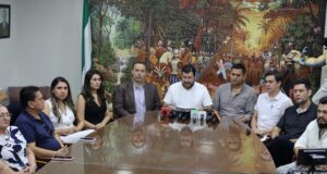 ACUERDO PARCIAL ENTRE UCS Y COMUNIDAD AUTONÓMICA PARA PACIFICAR EL CONCEJO MUNICIPAL DE SANTA CRUZ
