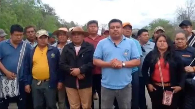BLOQUEO ANUNCIADO POR EL CONSEJO DE CAPITANES GUARANÍ DE SANTA CRUZ EN ABAPÓ