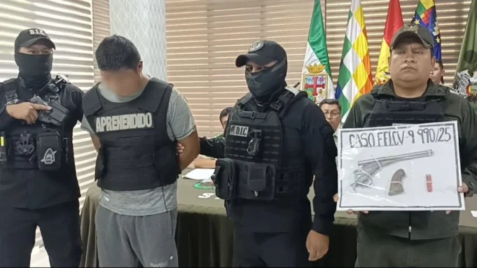 APREHENDEN A HOMBRE QUE DISPARÓ CONTRA SU EXPAREJA EN UN MERCADO DE LA ZONA SUR DE SANTA CRUZ