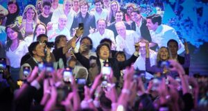 LA LIBERTAD AVANZA CONSIGUE UNA CONTUNDENTE VICTORIA EN LAS ELECCIONES LEGISLATIVAS Y FORTALECE EL PODER DE JAVIER MILEI EN EL CONGRESO ARGENTINO