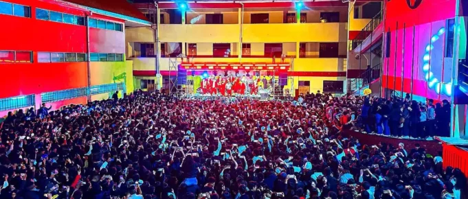 FISCALÍA REVELA QUE SE VENDIERON 4.000 ENTRADAS EN COLEGIO CON AFORO PARA 500 PERSONAS EN CASO DE AVALANCHA