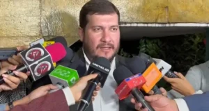 COMITÉ PRO SANTA CRUZ CELEBRA LA PROMULGACIÓN DE LA LEY QUE PERMITE LA IMPORTACIÓN DIRECTA DE COMBUSTIBLES