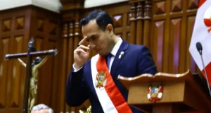 JOSÉ JERÍ ASUME LA PRESIDENCIA INTERINA DE PERÚ TRAS LA DESTITUCIÓN DE DINA BOLUARTE