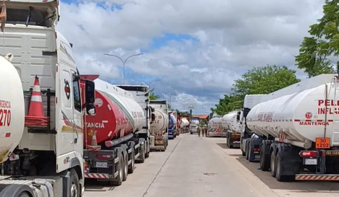 BOLIVIA IMPORTÓ MÁS DE $US 15.600 MILLONES EN COMBUSTIBLES DURANTE EL GOBIERNO DE ARCE, PERO ENFRENTA SU PEOR CRISIS ENERGÉTICA EN DOS DÉCADAS