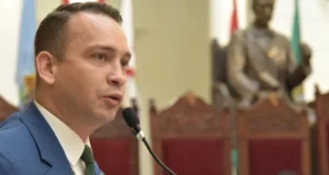 PRESIDENTE DEL TSJ DENUNCIA PENALMENTE A CINCO MAGISTRADOS “AUTOPRORROGADOS” DEL TCP Y PIDE ACTIVAR ALERTA MIGRATORIA