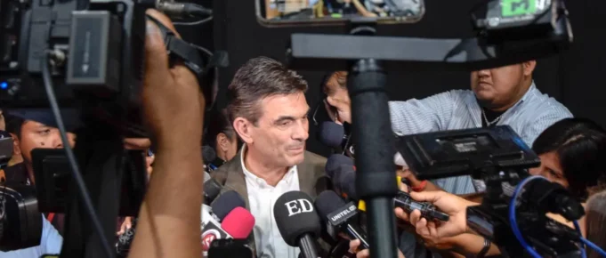 RODRIGO PAZ DESTACA LA PARTICIPACIÓN DE EDMAND LARA EN EL DEBATE VICEPRESIDENCIAL Y CRITICA EXPRESIÓN DE JUAN PABLO VELASCO