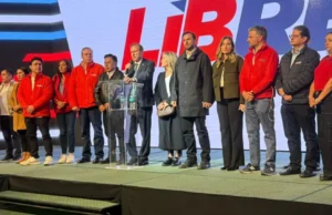 TUTO QUIROGA FELICITA A RODRIGO PAZ, PERO REMARCA QUE LOS RESULTADOS AÚN SON PROVISORIOS