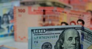 GOBIERNO ANUNCIA QUE AHORRISTAS PODRÁN RETIRAR SUS DEPÓSITOS EN DÓLARES EN DOS O TRES TRIMESTRES, SEGÚN EL MINISTRO ESPINOZA