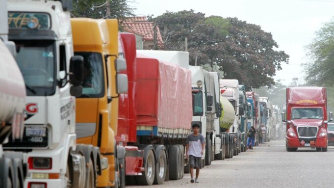 GOBIERNO DE PAZ ANUNCIA RETIRO ORDENADO DEL SUBSIDIO A COMBUSTIBLES PARA GARANTIZAR ABASTECIMIENTO Y REDUCIR CONTRABANDO