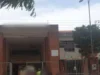 INTENTAN APUÑALAR A UN ESTUDIANTE DE 13 AÑOS POR NEGARSE A CONSUMIR DROGAS EN UN COLEGIO DEL PLAN TRES MIL