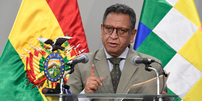 MINISTRO DE GOBIERNO REVELA QUE EL MINISTRO DE JUSTICIA FREDDY VIDOVIC TIENE UNA SENTENCIA EJECUTORIADA