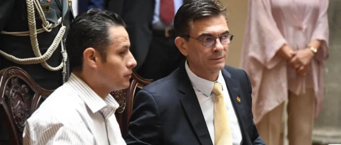 PAZ EXIGE REFORMAS ECONÓMICAS EN SEIS MESES PARA ATRAER INVERSIONES Y PIDE CONSENSOS AL VICEPRESIDENTE LARA