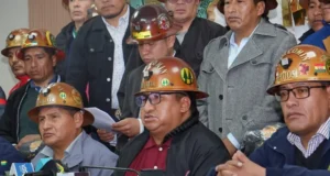 FENCOMIN EXIGE LA DESIGNACIÓN INMEDIATA DEL MINISTRO DE MINERÍA Y METALURGIA Y PLANTEA UNA AGENDA DE TRABAJO CON EL GOBIERNO