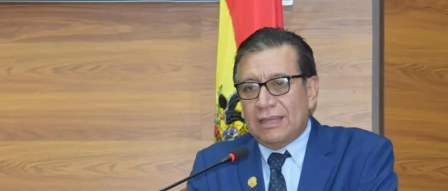 imagen-presidente-prorrogado_101-13658352_20251114013125