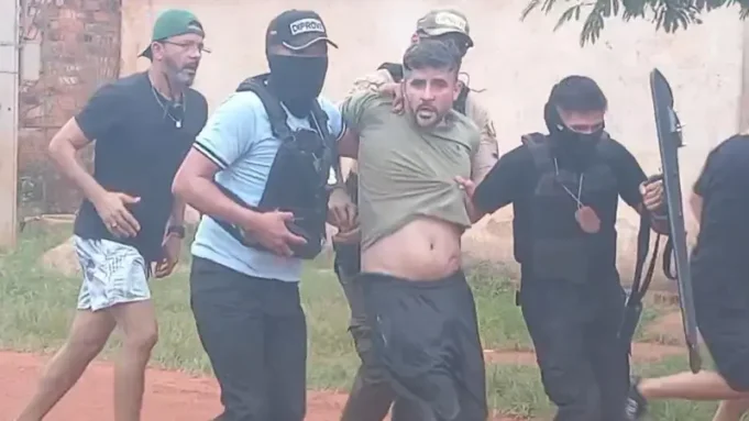 POLICÍA DE BOLIVIA Y BRASIL CAPTURAN A CIUDADANO BUSCADO EN OPERATIVO BINACIONAL EN GUAYARAMERÍN