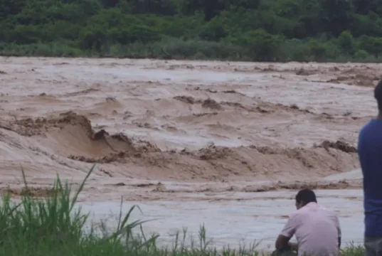 CRECIDAS EN LOS RÍOS DE YAPACANÍ E ICHILO ACTIVAN ALERTA ROJA HIDROLÓGICA