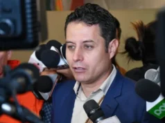 ASAMBLEA LEGISLATIVA EXIGE RETRACTACIÓN AL VICEPRESIDENTE LARA POR ACUSACIONES CONTRA LEGISLADORES