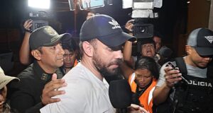 EDUARDO DEL CASTILLO PERMANECE EN LA FELCC TRAS SU APREHENSIÓN EN VIRU VIRU CUANDO INTENTABA SALIR DEL PAÍS