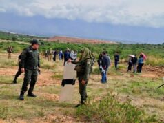 POLICÍA CONFIRMA ARRESTO DE UN SUBTENIENTE POR PRESUNTO USO DE ARMA DE FUEGO EN ENFRENTAMIENTOS EN COTAPACHI