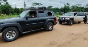 TRES POLICÍAS HERIDOS Y SIETE APREHENDIDOS TRAS EMBOSCADA A PATRULLA ANTIDROGAS EN EL TRÓPICO DE COCHABAMBA