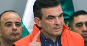 PAZ ADVIERTE QUE PODRÍA AUMENTAR LA CIFRA DE FALLECIDOS TRAS DEVASTADORA INUNDACIÓN EN EL TORNO