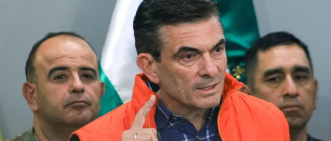 PAZ ADVIERTE QUE PODRÍA AUMENTAR LA CIFRA DE FALLECIDOS TRAS DEVASTADORA INUNDACIÓN EN EL TORNO