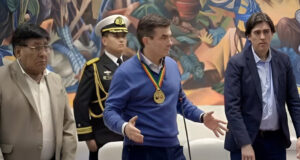 RODRIGO PAZ ADMITE PROBLEMAS EN EL DIÉSEL, ANUNCIA SACRIFICIOS ECONÓMICOS Y PERFILA CONCESIONES VIALES ANTE LOS CHOFERES