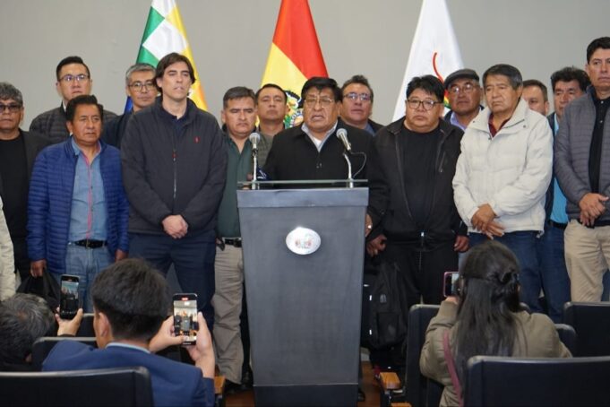 CONFEDERACIÓN DE CHOFERES DESCARTA PARO NACIONAL TRAS ACUERDOS CON EL GOBIERNO Y ANUNCIA TRABAJO CONJUNTO EN MESAS TÉCNICAS