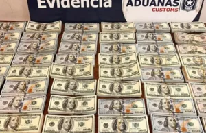 HALLAN CASI MEDIO MILLÓN DE DÓLARES OCULTOS EN UN BUS QUE INGRESABA A CHILE DESDE BOLIVIA