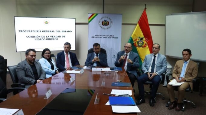 GOBIERNO PRESENTARÁ DOS NUEVAS DENUNCIAS POR EL CASO BOTRADING Y APUNTA A EXAUTORIDADES DE YPFB