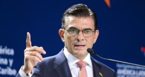 PRESIDENTE RODRIGO PAZ PRESENTA EN EL BOLIVIA DAY SU VISIÓN DE UN PAÍS ABIERTO AL MUNDO Y CON ESTABILIDAD ECONÓMICA