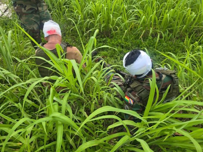 FISCALÍA INVESTIGA A CINCO PERSONAS POR TRÁFICO DE SUSTANCIAS CONTROLADAS Y SECUESTRA 190 TURRILES DE PRECURSORES