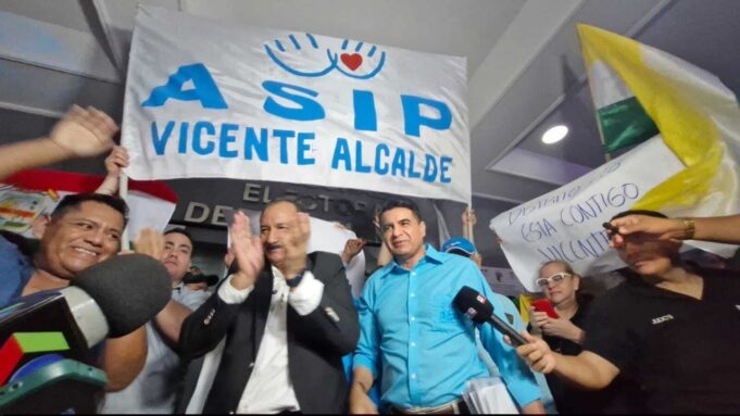 VICENTE CUÉLLAR DESISTE DE SU CANDIDATURA A LA ALCALDÍA DE SANTA CRUZ DE LA SIERRA